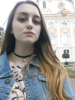 Девушка 4