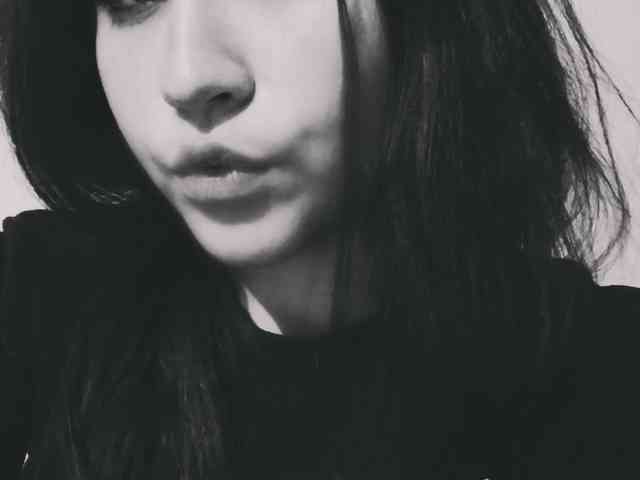 -Mira-b