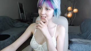 Lovely_Mon