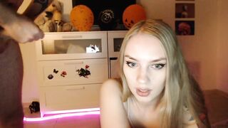 Kissamorous кончил на лицо